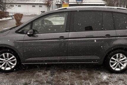 VW Touran 115.000 km 17.900 &euro; Tüssling 84577