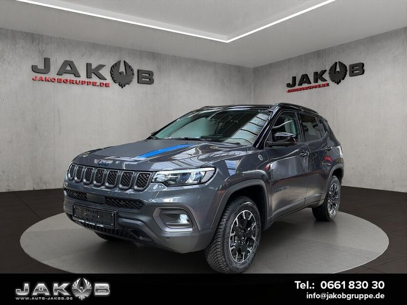 Jeep Compass 7.775 km 31.800 € Fulda 36041
