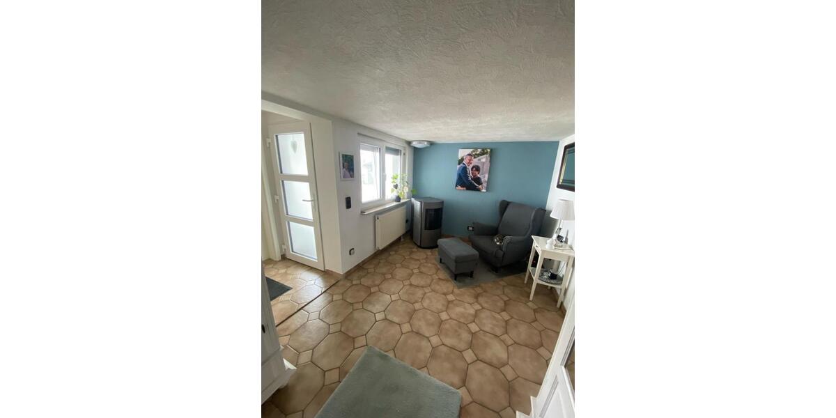 Einfamilienhaus Karlsruhe Wettersbach - 6 Zimmer, 129 m&sup2;, 1.890&euro; | Angebot:24876225