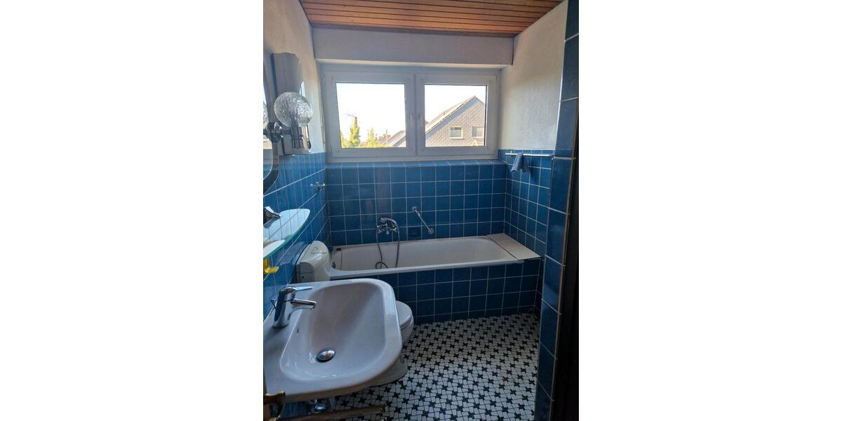 Erdgeschoßwohnung Bottrop Feldhausen - 4.5 Zimmer, 102 m&sup2;, 220.000&euro; | Angebot:26320561