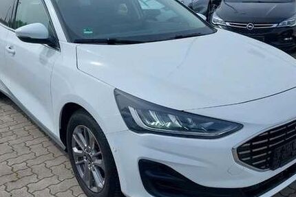 Ford Focus 61.900 km 16.890 &euro; Osterhofen 94486