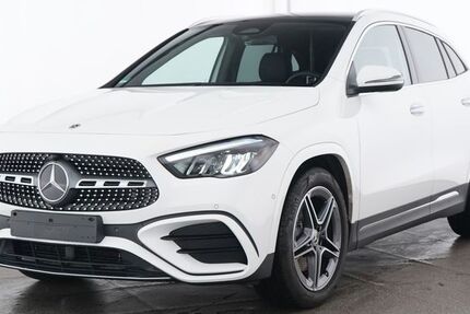 Mercedes-Benz GLA 200 7.585 km 42.599 € Altdorf 90518