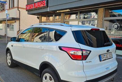 Ford Kuga 141.890 km 8.850 &euro; WALDSEE 67165