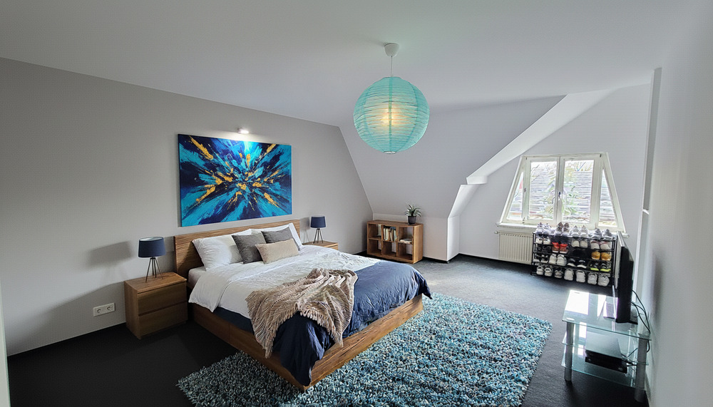 Geräumige Dachgeschoss – Wohnung mit Weitblick 2 zimmer