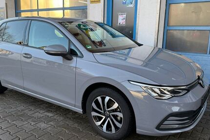 VW Golf 33.280 km 18.290 &euro; Massing 84323