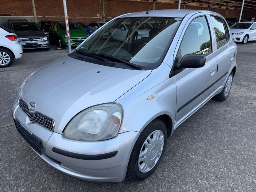Yaris