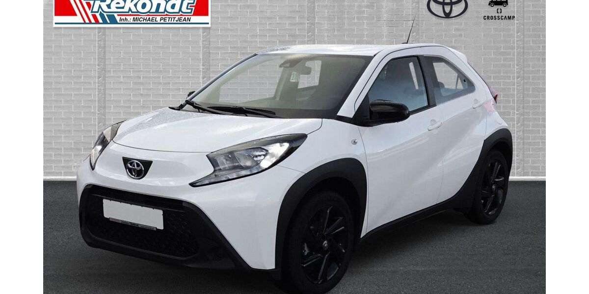 Toyota Aygo (X) 14.140 km 15.890 &euro; Lübeck 23566