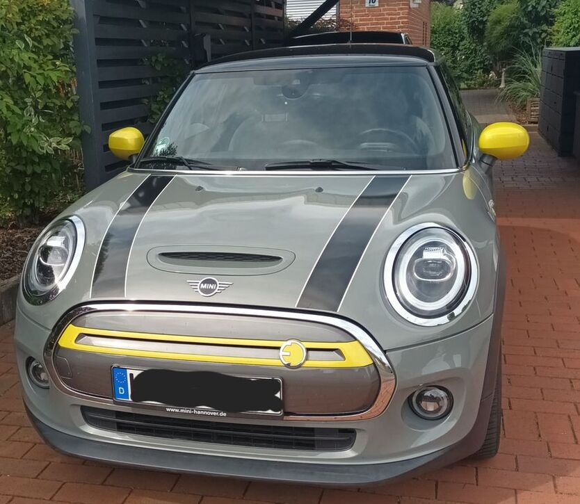 Cooper SE
