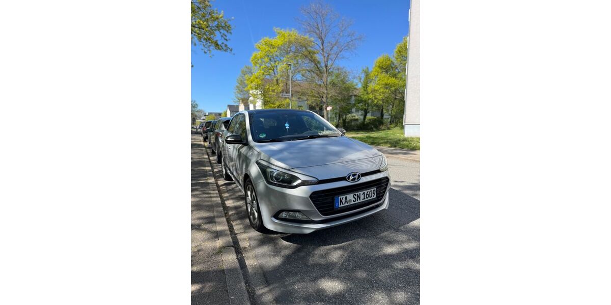 Hyundai i20 99.000 km 9.999 &euro; Karlsruhe 76189