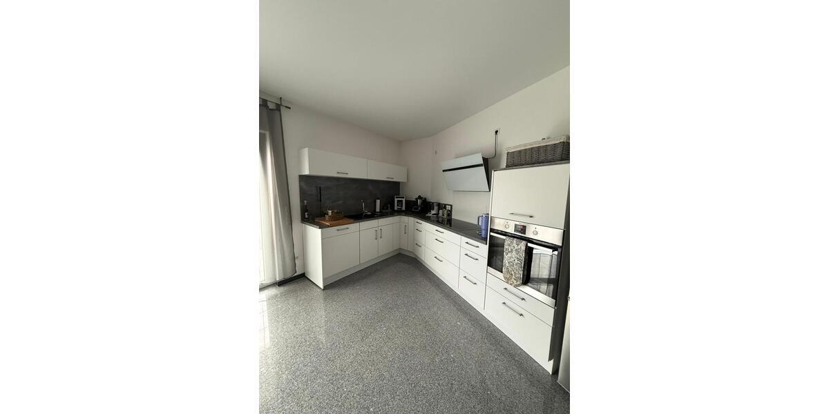 Etagenwohnung Niestetal - 3 Zimmer, 91 m&sup2;, 1.200&euro; | Angebot:27532960