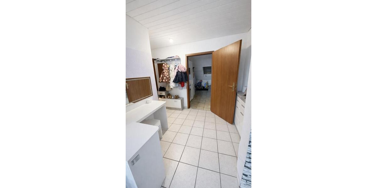 Dachgeschoßwohnung Mannheim Neckarstadt-Ost - 4 Zimmer, 102 m&sup2;, 265.000&euro; | Angebot:25768093