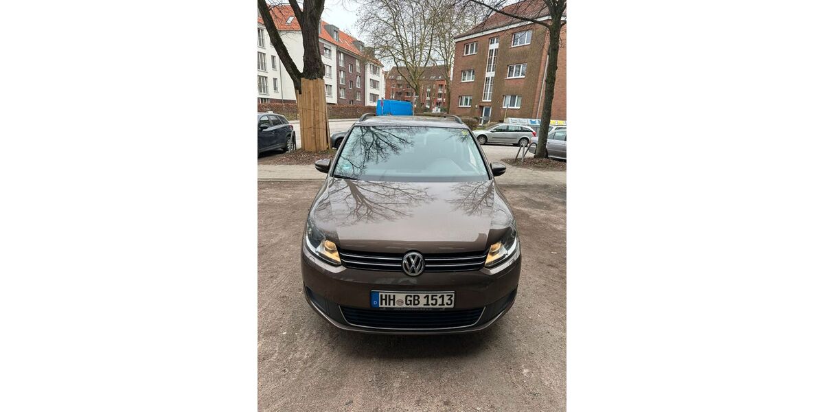VW Touran 150.803 km 7.499 &euro; Hamburg 22117