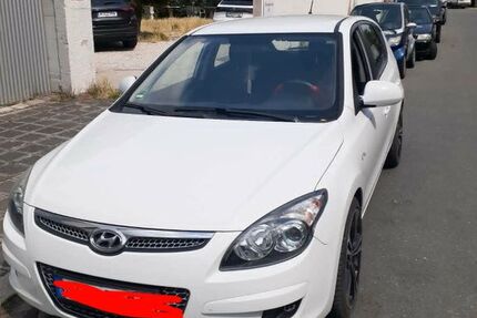 Hyundai i30 191.000 km 2.369 &euro; Nurnberg 90441