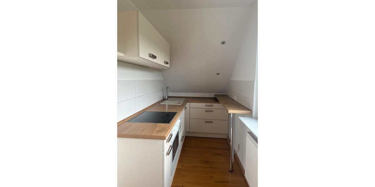 Dachgeschoßwohnung Michelstadt - 3 Zimmer, 60 m&sup2;, 860&euro; | Angebot:26595243