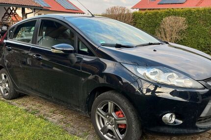 Ford Fiesta 172.120 km 4.700 &euro; Ainring 83404