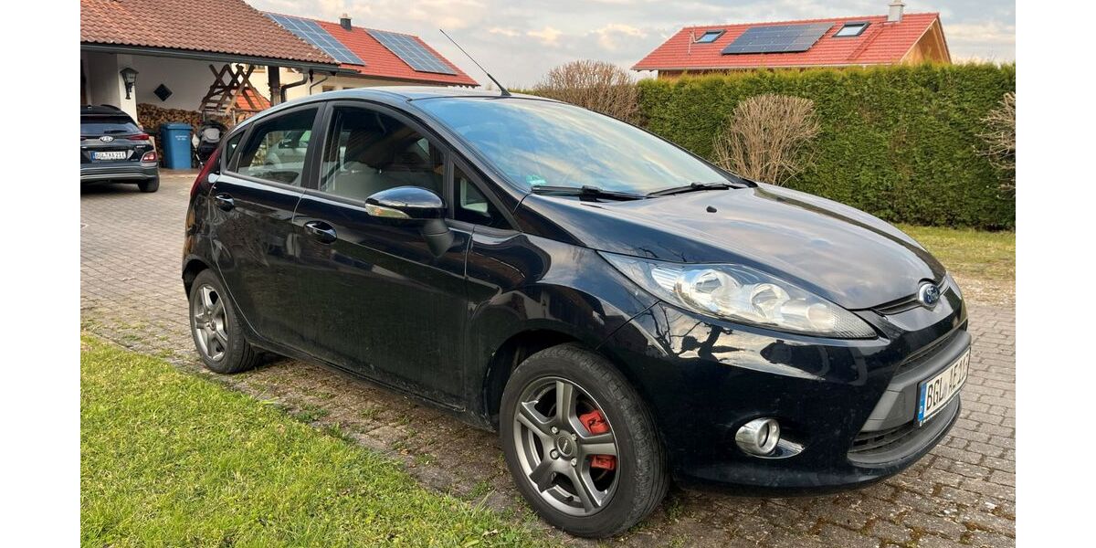 Ford Fiesta 172.120 km 4.700 &euro; Ainring 83404