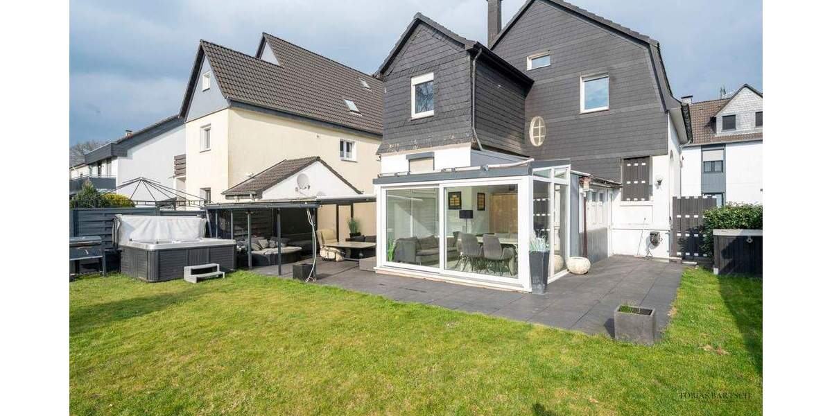 Einfamilienhaus Leichlingen - 8 Zimmer, 176 m&sup2;, 649.000&euro; | Angebot:25669323