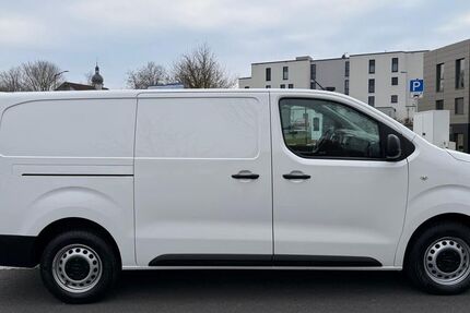 Opel Vivaro 280.000 km 6.999 &euro; Estenfeld 97230