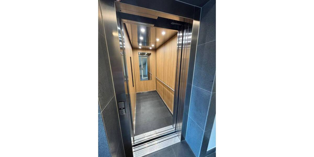 Etagenwohnung Berlin Westend - 2 Zimmer, 66 m&sup2;, 2.700&euro; | Angebot:26863100