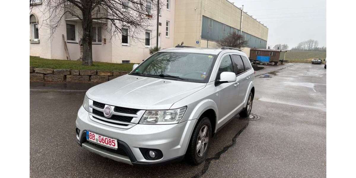 Fiat Freemont 165.443 km 4.499 &euro; Weil Im Schoenbuch 71093