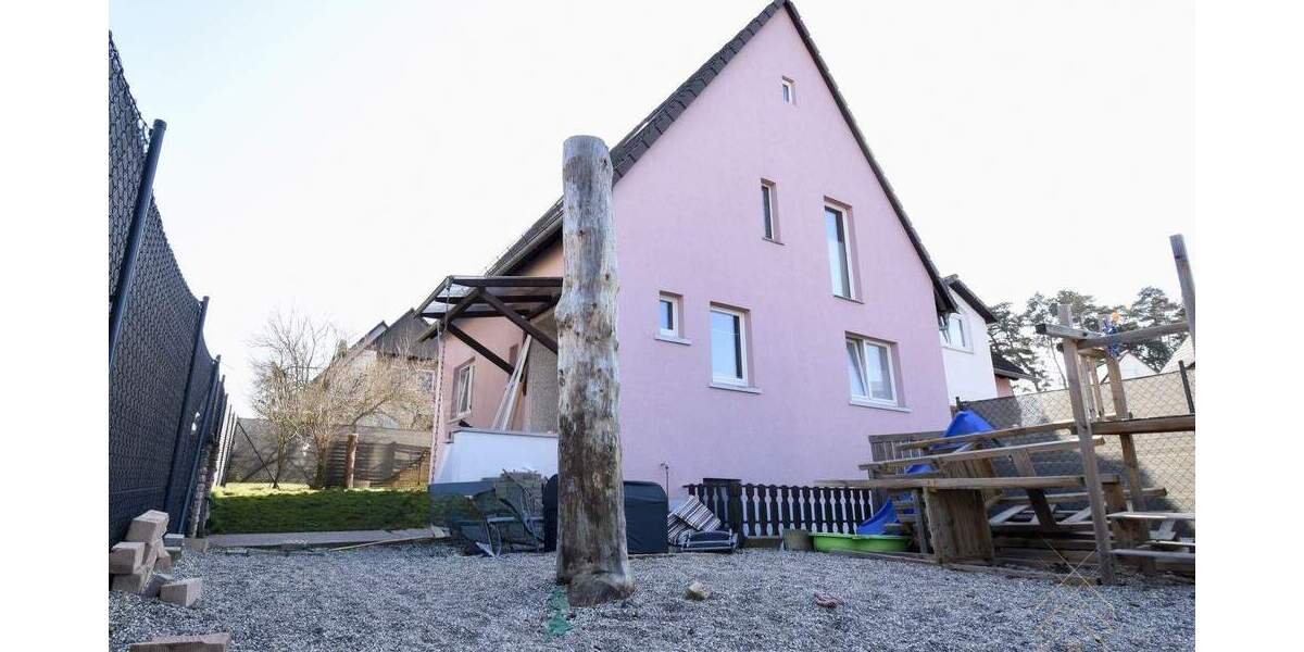 Modernes Zweifamilienhaus in ruhiger Lage von Kaiserslautern 6 zimmer