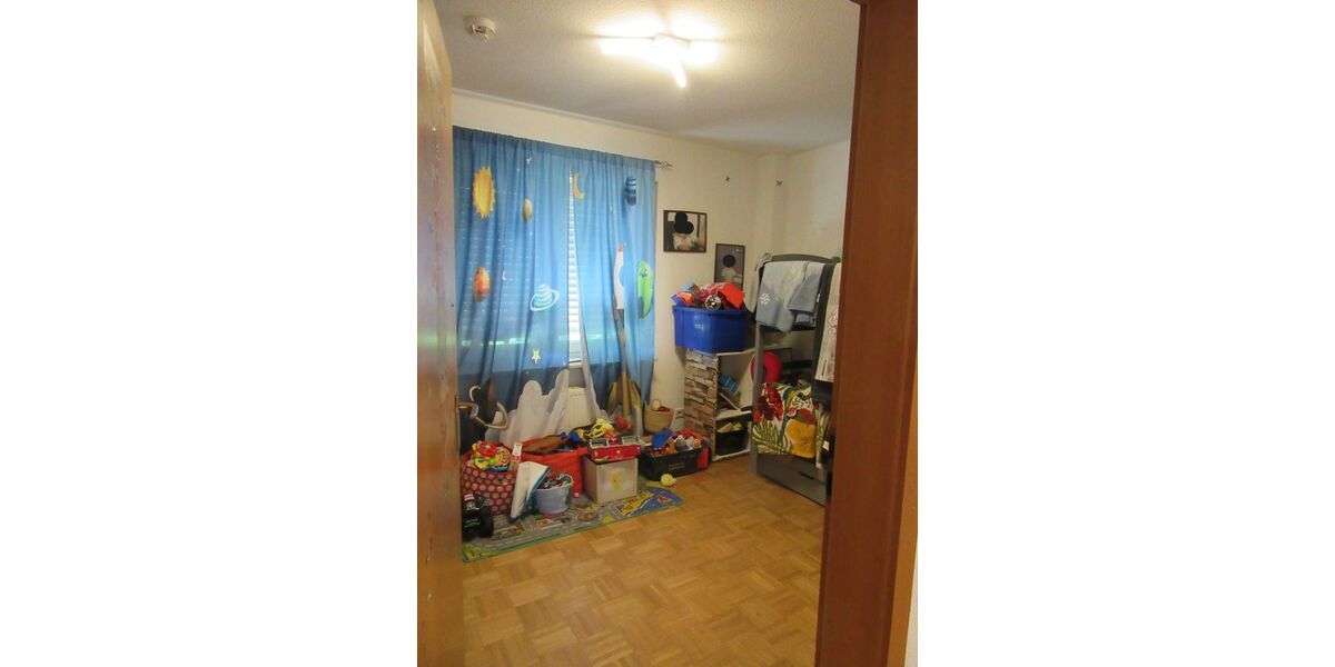 Provisionsfrei* Doppelhaushälfte mit zwei separaten Wohneinheiten, Stellplätzen, Balkon und Terrasse - Zweifamilienhaus Göppingen Faurndau | Angebot:26961593