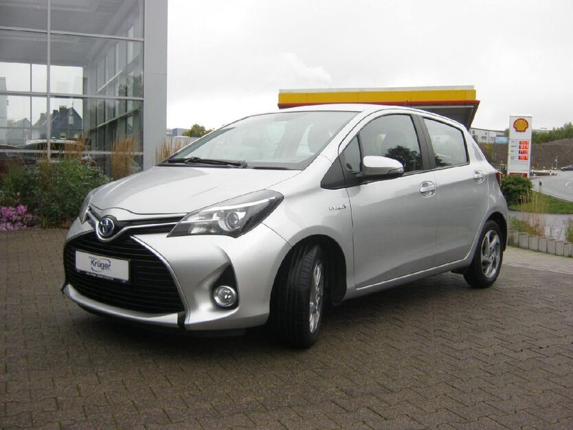 Toyota Yaris 98.000 km 10.990 € Erndtebrück 57339