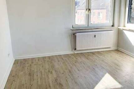 Wohnung Oberhausen Marienkirche - 2 Zimmer, 61 m&sup2;, 375&euro; | Angebot:26435697