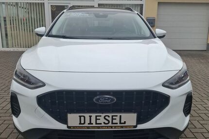 Ford Focus 25.000 km 24.900 &euro; Dessau 06847