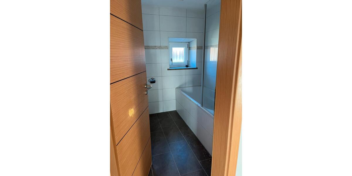 Etagenwohnung Furth im Wald - 4 Zimmer, 80 m&sup2;, 415&euro; | Angebot:25419264