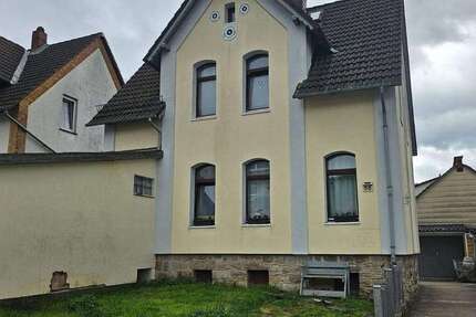 Haus Hann. Münden - 9 Zimmer, 180 m&sup2;, 199.000&euro; | Angebot:27291442