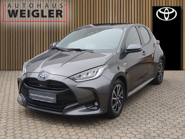 Toyota Yaris 33.609 km 17.990 &euro; Leverkusen 51381