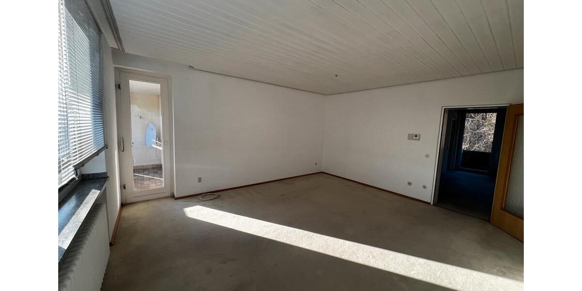 Etagenwohnung Siegburg - 3 Zimmer, 81 m&sup2;, 1.100&euro; | Angebot:25510499