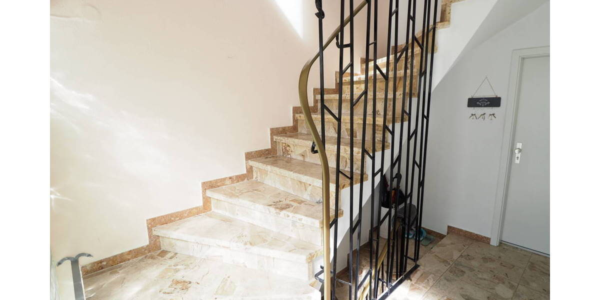 Etagenwohnung Montabaur - 5 Zimmer, 110 m&sup2;, 279.000&euro; | Angebot:25796969