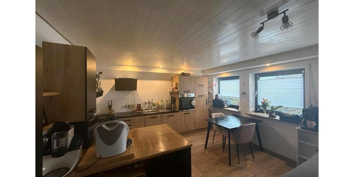 Etagenwohnung Teublitz - 2 Zimmer, 96 m&sup2;, 750&euro; | Angebot:25993347