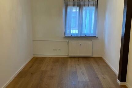 Sanierte 2 Zimmer Wohnung in Worms Neuhausen zimmer