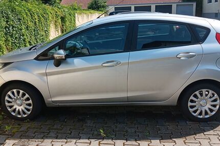 Ford Fiesta 49.700 km 5.000 &euro; Bad Aibling 83043