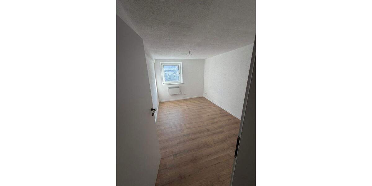 Etagenwohnung Langenau (Albeck) Albeck - 6 Zimmer, 148 m&sup2;, 250.000&euro; | Angebot:25824686