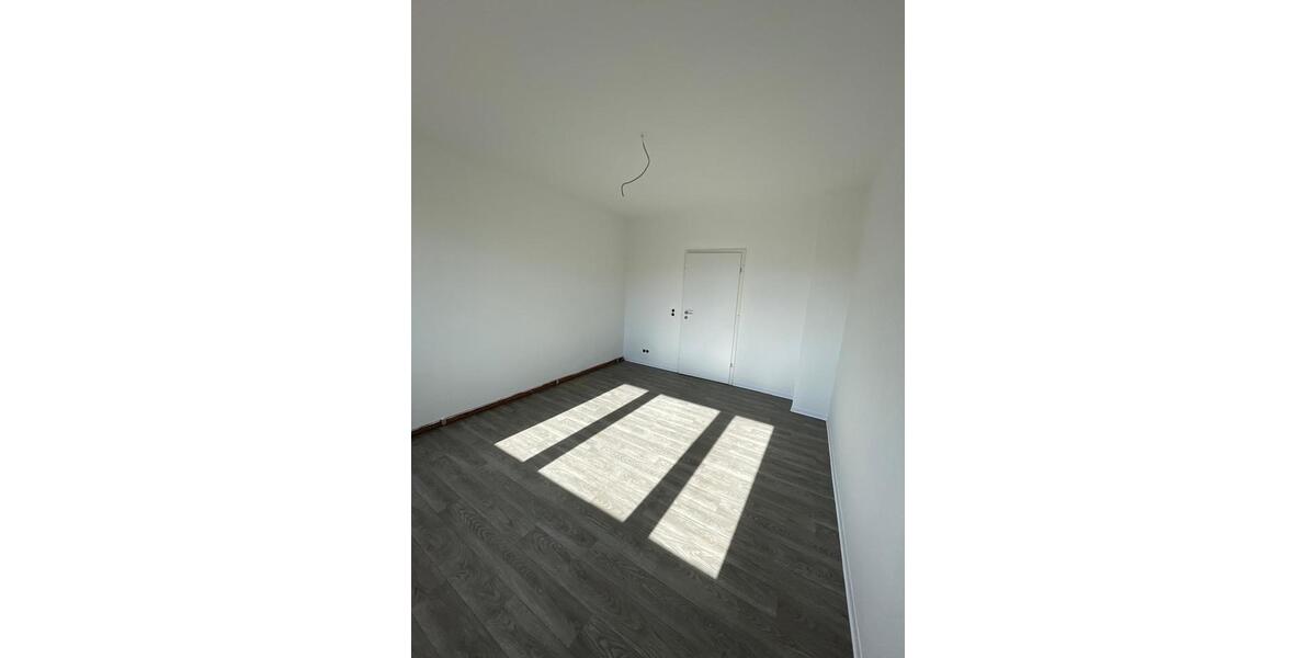 Erdgeschoßwohnung Wurzbach - 1 Zimmer, 25 m&sup2;, 175&euro; | Angebot:26070751