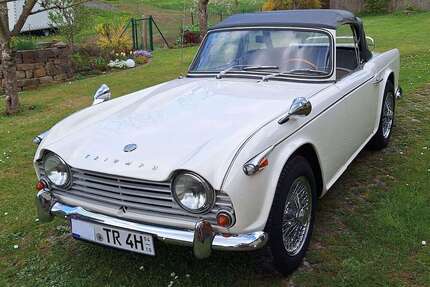 Triumph TR4