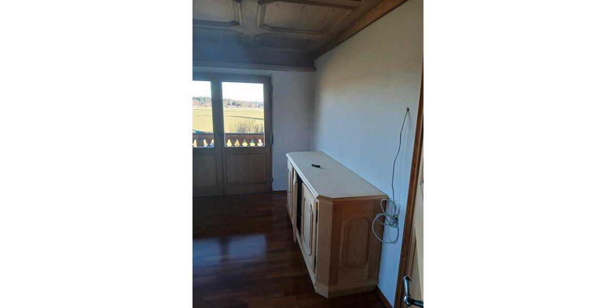 Etagenwohnung Gmund am Tegernsee - 3.5 Zimmer, 110 m&sup2;, 1.800&euro; | Angebot:25471806