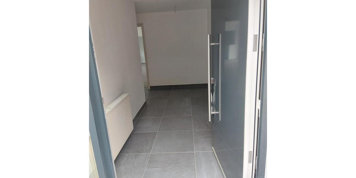 Etagenwohnung Idstein - 2 Zimmer, 92 m&sup2;, 1.100&euro; | Angebot:26464494