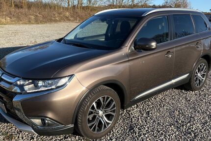 Mitsubishi Outlander 73.000 km 18.000 &euro; Würzburg 97084