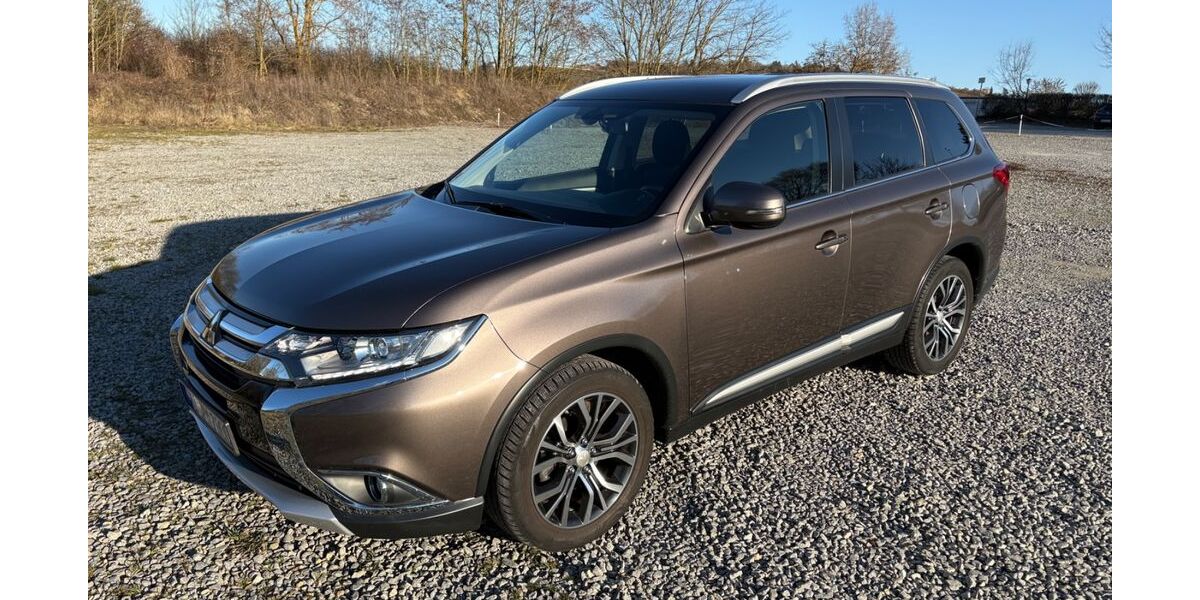 Mitsubishi Outlander 73.000 km 18.000 &euro; Würzburg 97084