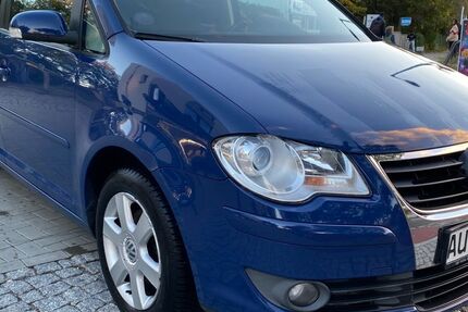 VW Touran 179.000 km 3.990 &euro; Berlin 12307