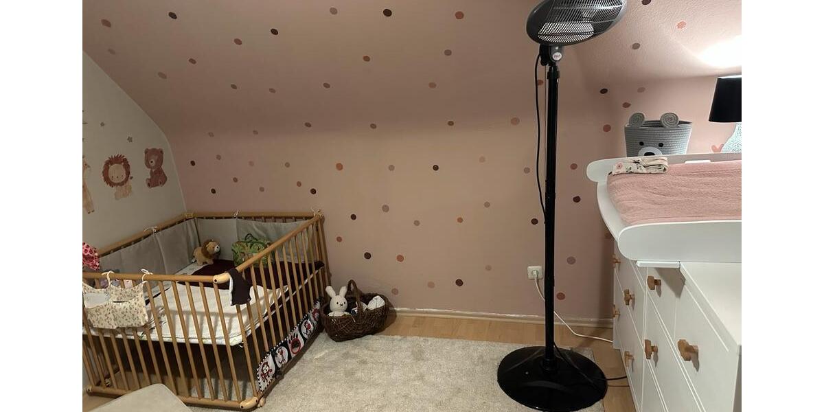 Dachgeschoßwohnung Reinfeld (Holstein) - 4 Zimmer, 100 m&sup2;, 1.000&euro; | Angebot:25269352