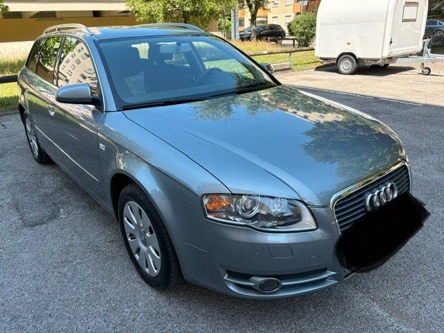 Audi A4 124.867 km 7.450 &euro; Fürstenfeldbruck 82256