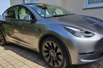 Tesla Model Y 24.500 km 42.999 &euro; Menden 58708