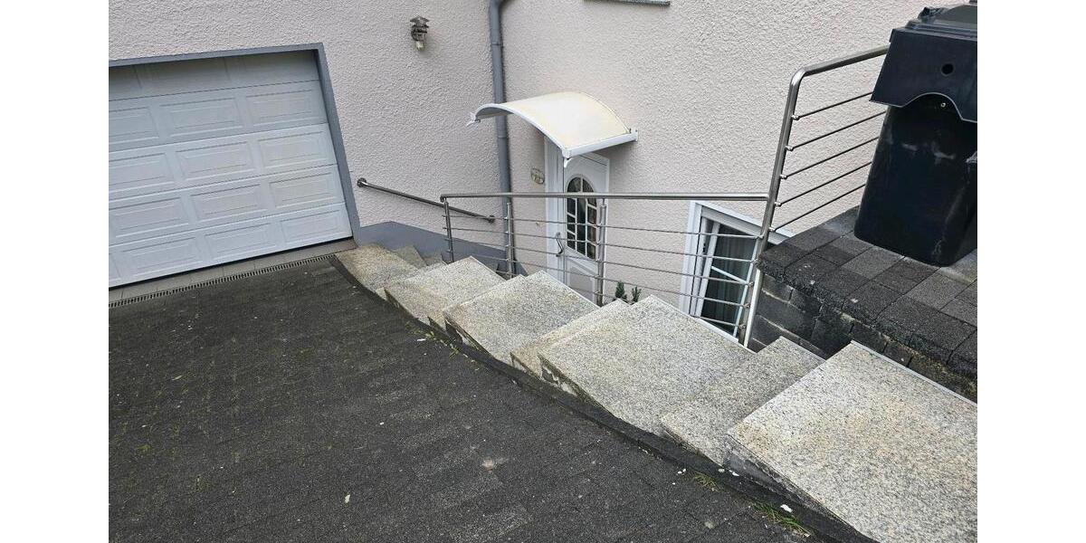 Etagenwohnung Wiehl - 3 Zimmer, 93 m&sup2;, 950&euro; | Angebot:26305489