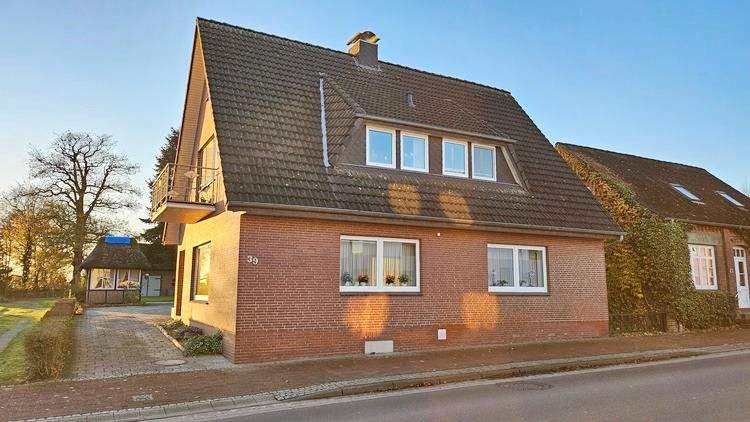Einfamilienhaus Gnarrenburg - 7 Zimmer, 226 m&sup2;, 265.000&euro; | Angebot:23977299